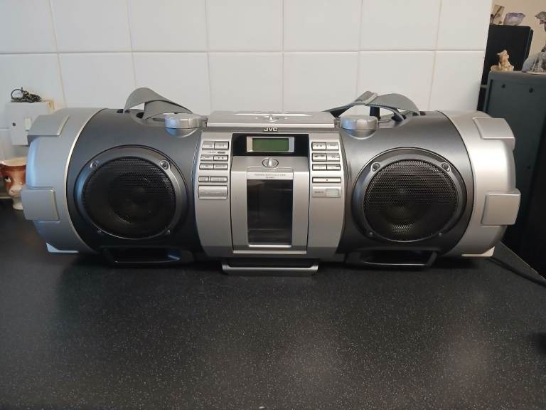 JVC J-70 Keytronics Ghettoblaster