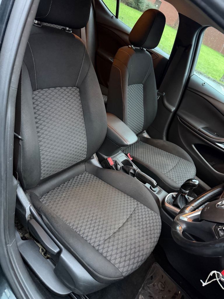 Vauxhall, ASTRA, Hatchback, 2016, Manual, 1598 (cc), 5 doors