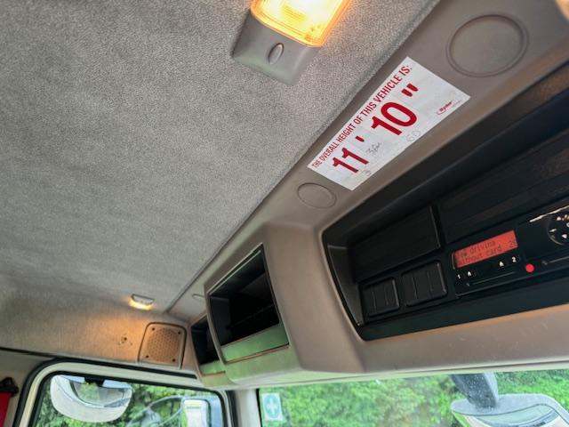 2015 DAF LF 180 E6 12 Ton crew cab 17ft6 box cantilever tail-lift air suspension