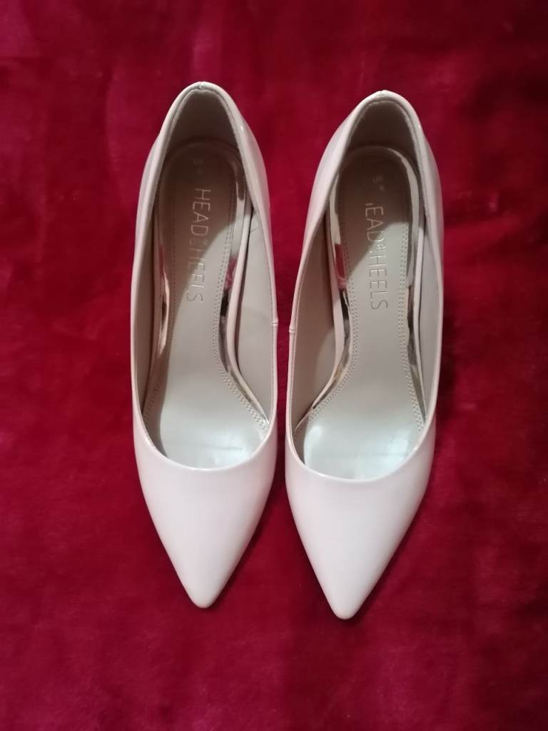 New women's high heels 
