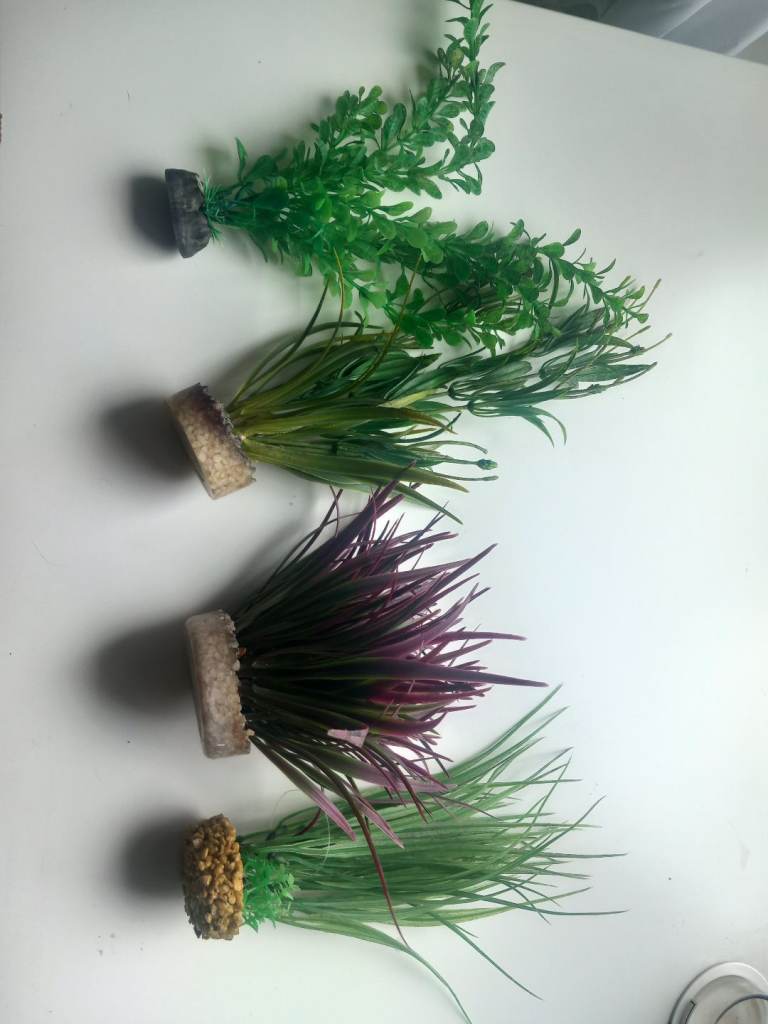 Fish tank accessories 