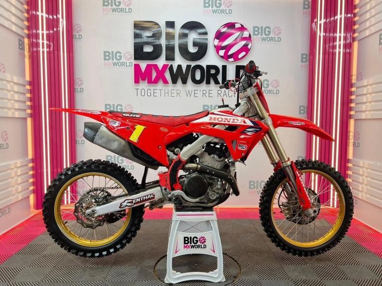 Honda CRF 250 2023 - 50 Hours - Gold Rims & Yoshimura Exhaust