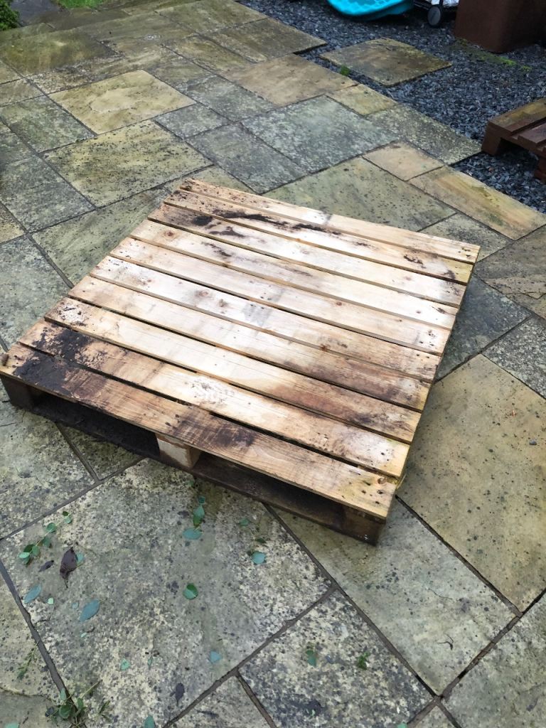 Wooden pallet