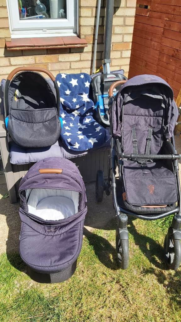 Venicci 3 in 1 travel system