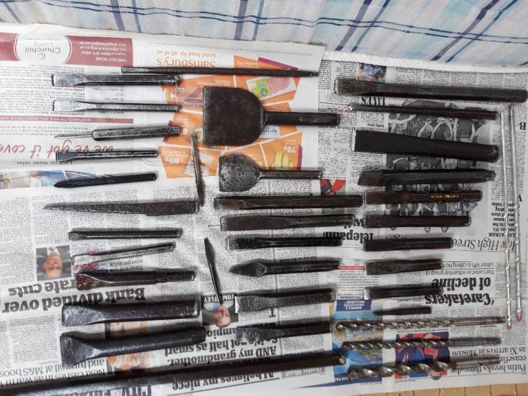 Stonemason Builders chizels & extra long stone drills Job lot collection only