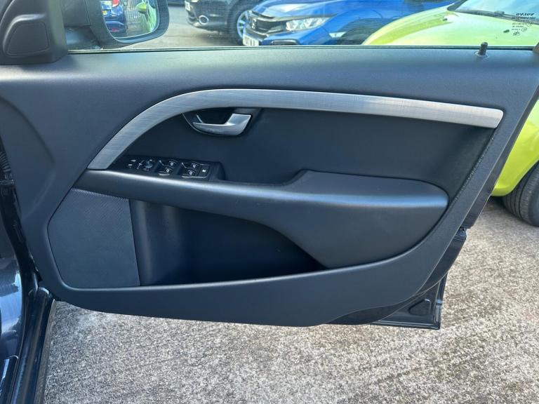 2008 Volvo S80 2.0D SE Euro 4 4dr SALOON Diesel Manual