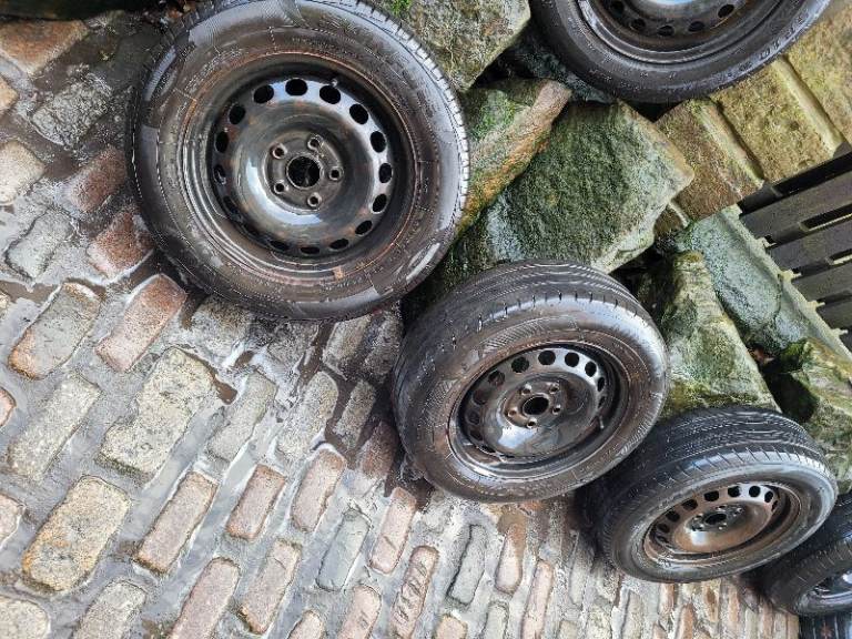 3x vw T4 /caddy wheels and ok tyres 5x112pcd 