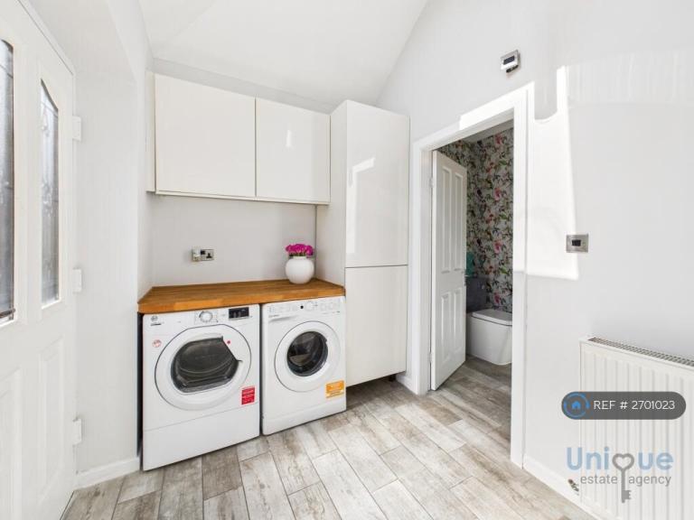 4 bedroom house in Dorset Road, Lytham St. Annes, FY8 (4 bed) (#2701023)