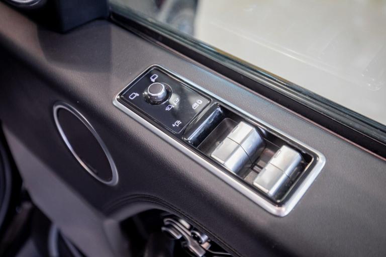 2019 Land Rover Range Rover 4.4 SDV8 Vogue 4dr Auto ESTATE DIESEL Automatic