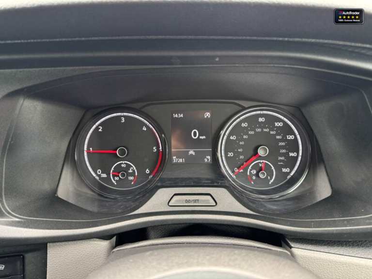 2023 Volkswagen Transporter Crew Cab LWB L2H1 T32 Tdi Kombi Highline Air Con Cam EURO 6 NO VAT Cr...