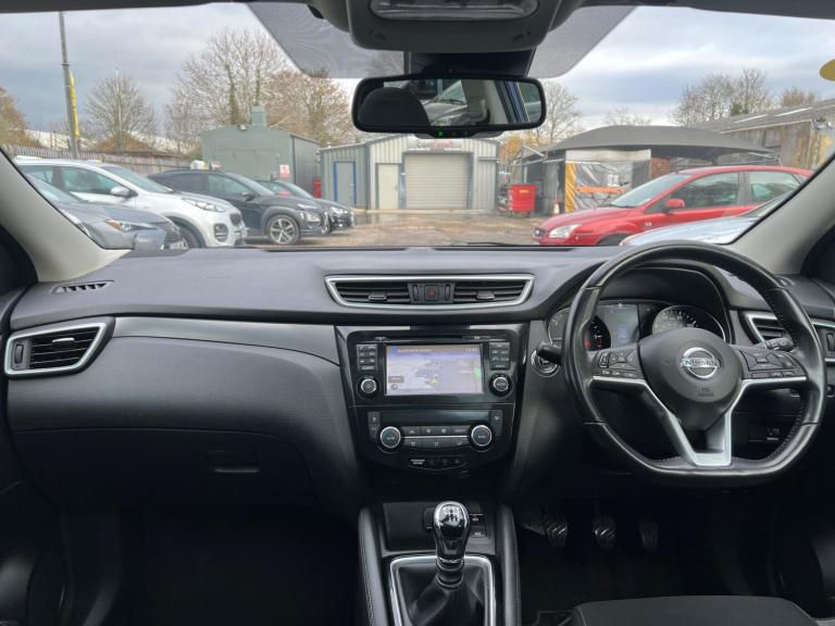 2018 Nissan Qashqai 1.5 dCi N-Connecta Euro 6 (s/s) 5dr HATCHBACK Diesel Manual