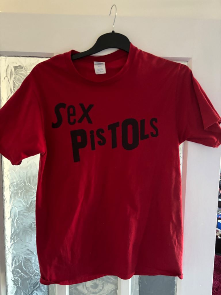 Sex Pistols Red T-Shirt – Good Condition