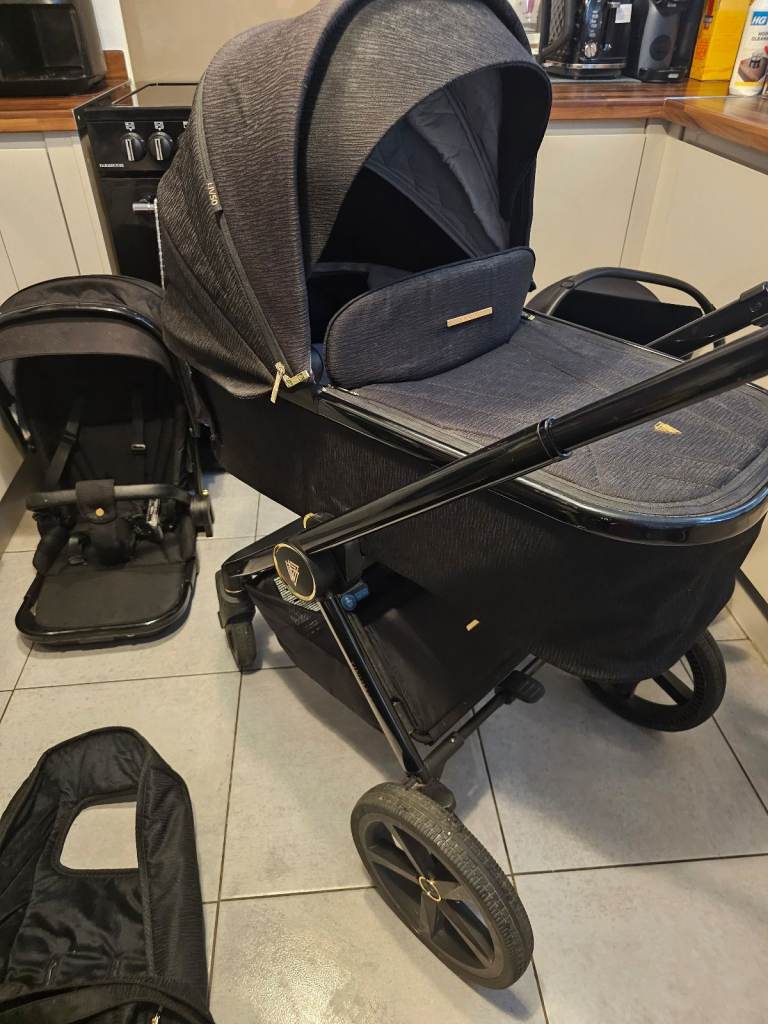 Venicci tinum upline 2.0 bundle with isofix 