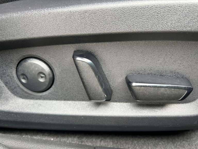 2025 Nissan Qashqai 1.3 DIG-T MHEV Tekna Euro 6 (s/s) 5dr SUV PETROL Manual