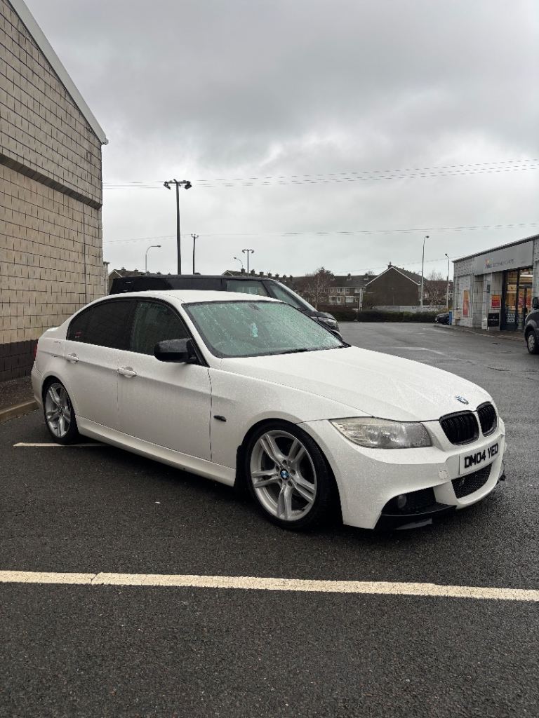 BMW, 3 SERIES, Saloon, 2011, Manual, 1995 (cc), 4 doors