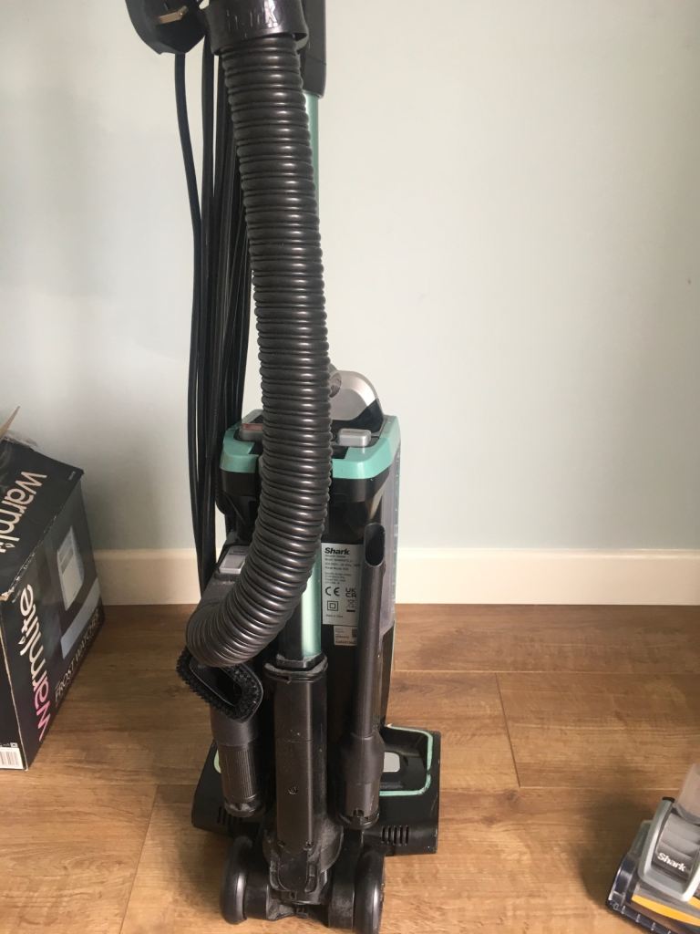 Shark Duoclean vacuum cleaner £50