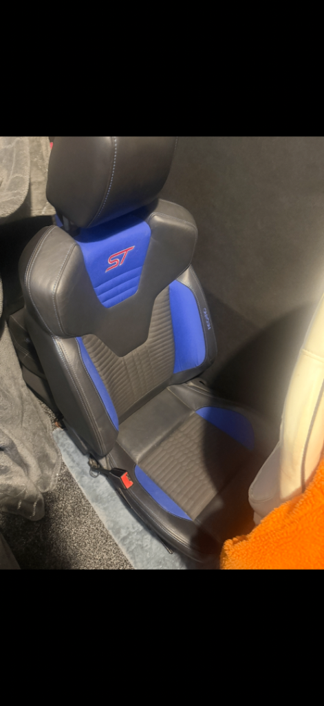 Mk3 focus st seats blue recaro 