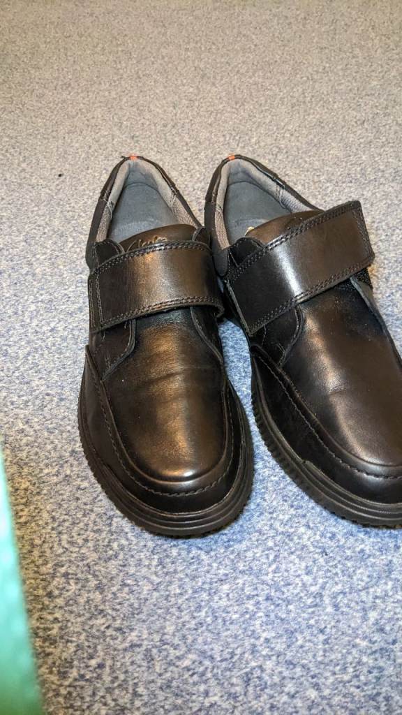 Mens shoe size 7 NEW