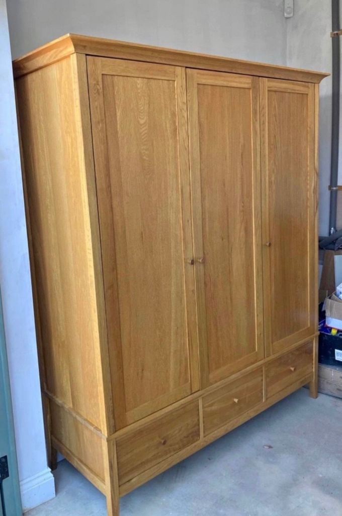 Willis & Gambier Solid Oak Triple Wardrobe, Tall Boy & Chest of Drawers