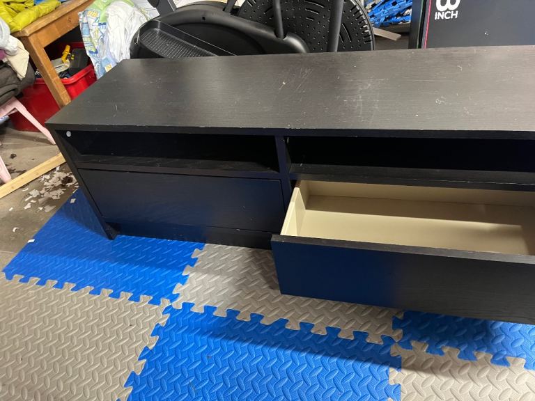 Free/used black TV cabinet