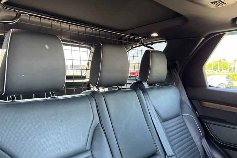 2018 Land Rover Discovery 3.0 TD V6 HSE Luxury SUV 5dr Diesel Auto 4WD Euro 6 (s/s) (258 ps) SUV ...