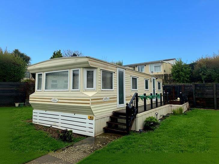 Caravan park home to rent £800PCM