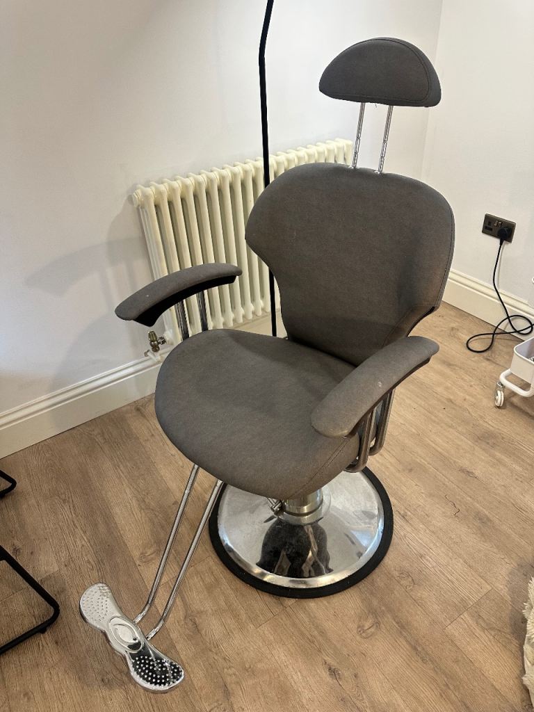 Beauty chair/barber chair 