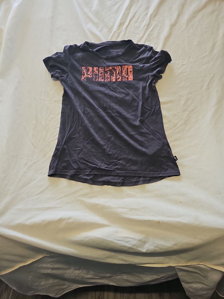 Puma Women's Graphic Logo T-Shirt Charcoal Grey &amp; Coral Pink D493