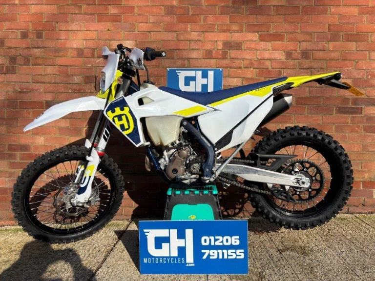 2023 HUSQVARNA FE250 - 1 OWNER - 33 HRS - LOWERED - FULLY SERVICED
