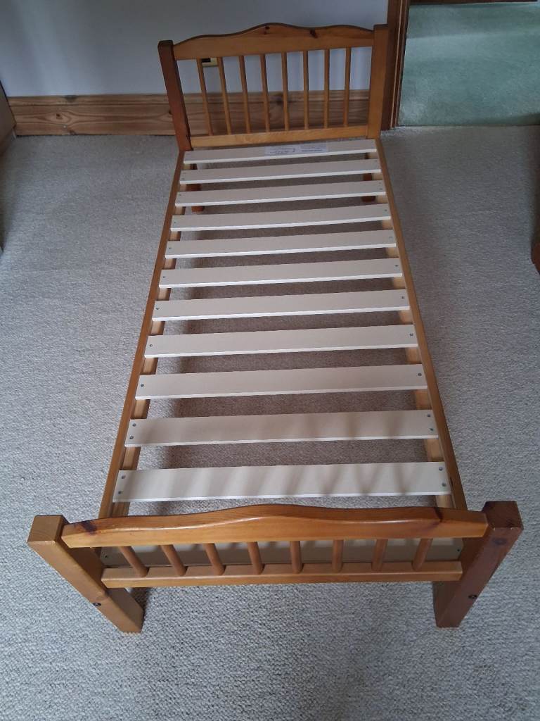 Wooden Junior bed without mattress 