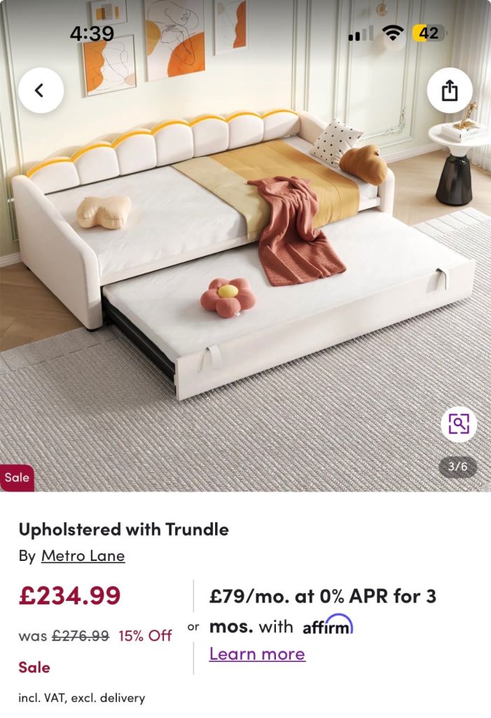 Wayfair Day bed with pull out trundle turns into a double bed
