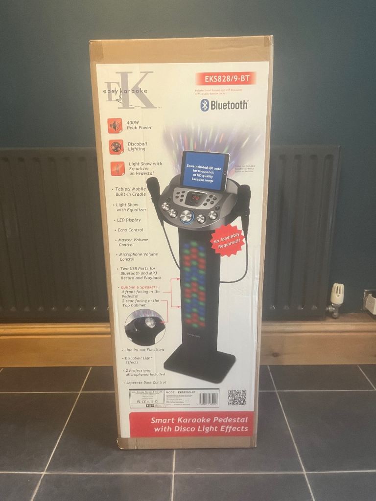 Easy Karaoke EKS828BT Bluetooth Pedestal Karaoke Machine. Brand New.