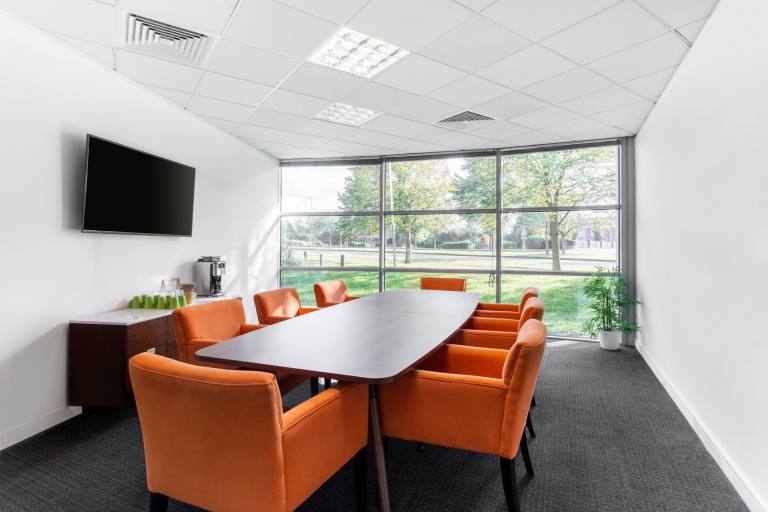 Chester - CH4 9QR \ Flexible Office Space for Up to 10 Desks