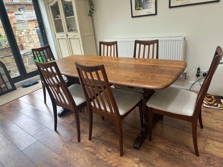 Mid century dining table and 6 G Plan chairs - Solid Wood Dining Table and 6 Chairs – Good Condition
