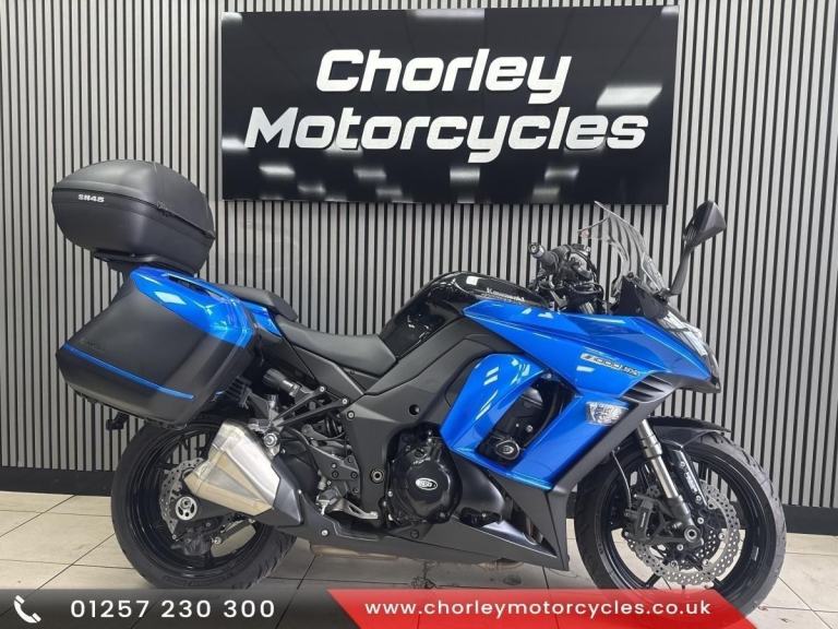 2016 Kawasaki Z1000 SX touring sports with 7534 miles full luggage 1 owner