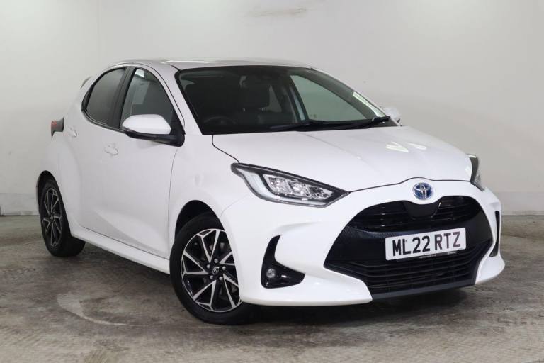 2022 Toyota Yaris 1.5 VVT-h Design E-CVT Euro 6 (s/s) 5dr Hatchback PETROL/ELECTRIC Automatic
