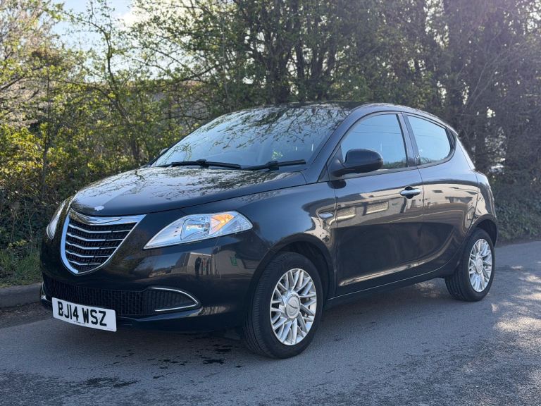Chrysler, YPSILON, Hatchback, 2014, Manual, 1242 (cc), 5 doors