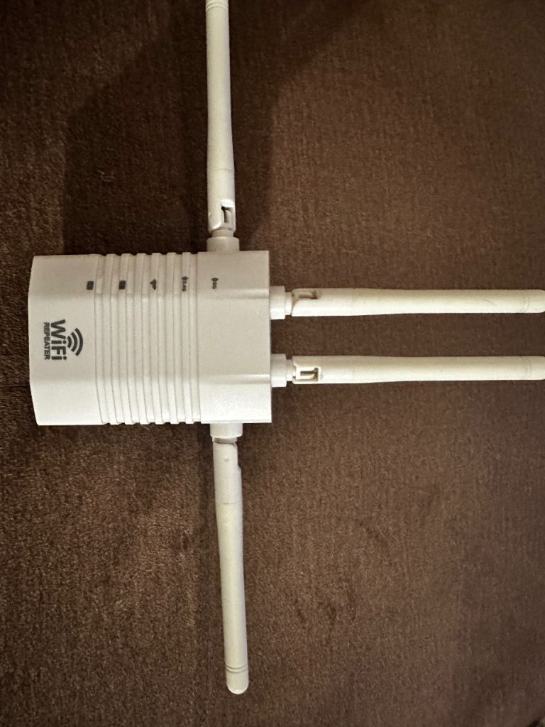 WiFi Repeater/Range Extender - Good Condition