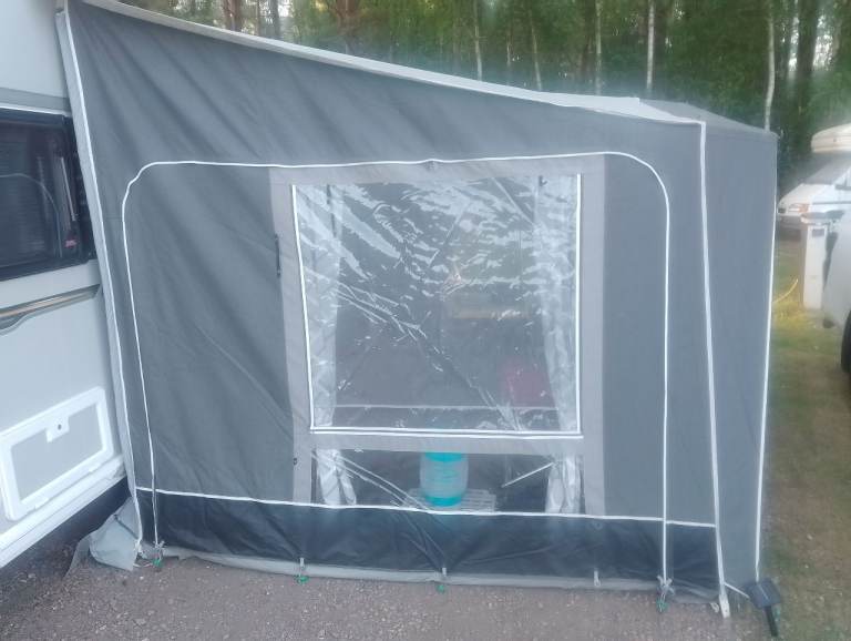 Isabella 400 Etna porch awning 