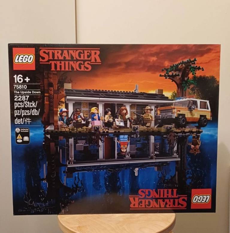 Lego stranger things the upside down 75810