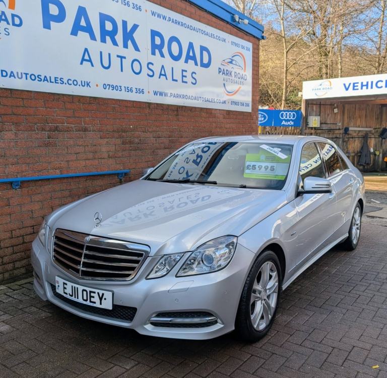 MERCEDES-BENZ E CLASS 2.1 E220 CDI BlueEfficiency Avantgarde Edition 125 2011