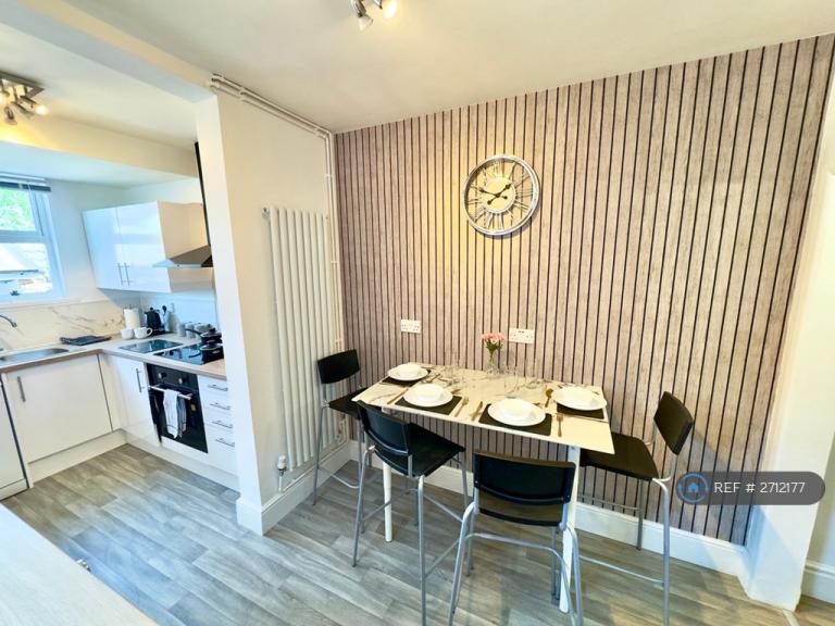 1 bedroom in Stamford Street, Ilkeston, DE7 (#2712177)