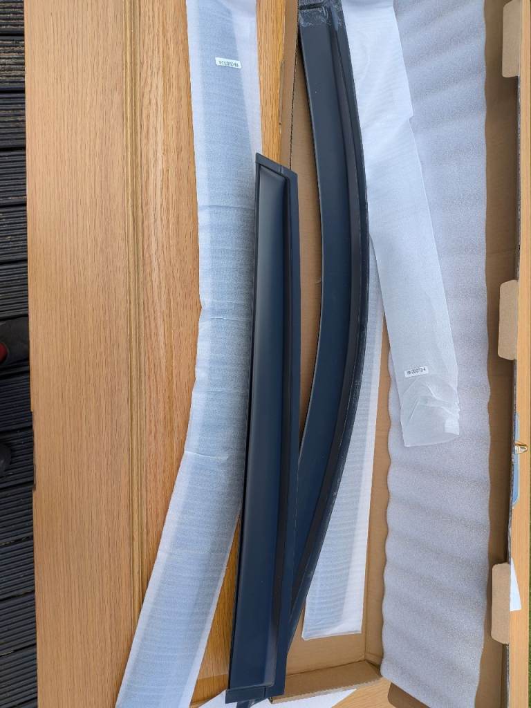 Honda CRV mk3 wind rain deflectors
