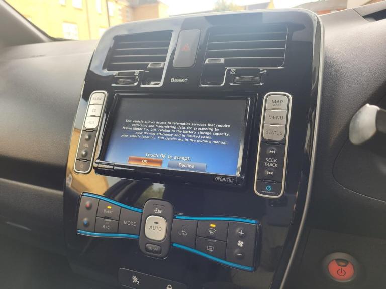 2016 Nissan Leaf 24kWh Acenta Hatchback 5dr Electric Auto (109 bhp) HATCHBACK Electric Automatic