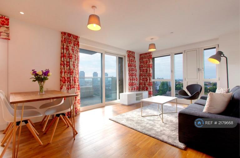 3 bedroom flat in Marner Point, London, E3 (3 bed) (#2179668)