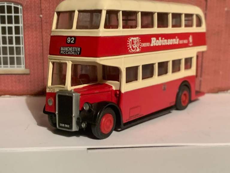 SCALE MODEL Stockport Corporation 1951 LEYLAND PD2