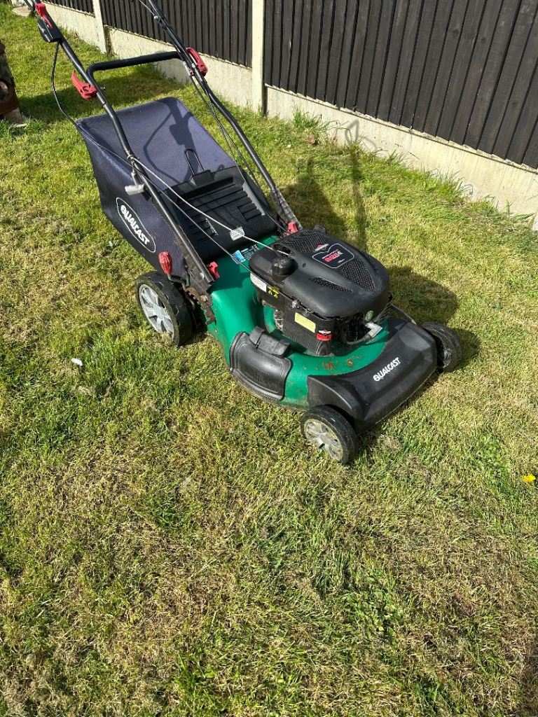 Great petrol self propelled mower