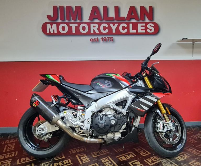 Aprilia Tuono V4 Factory 2020
