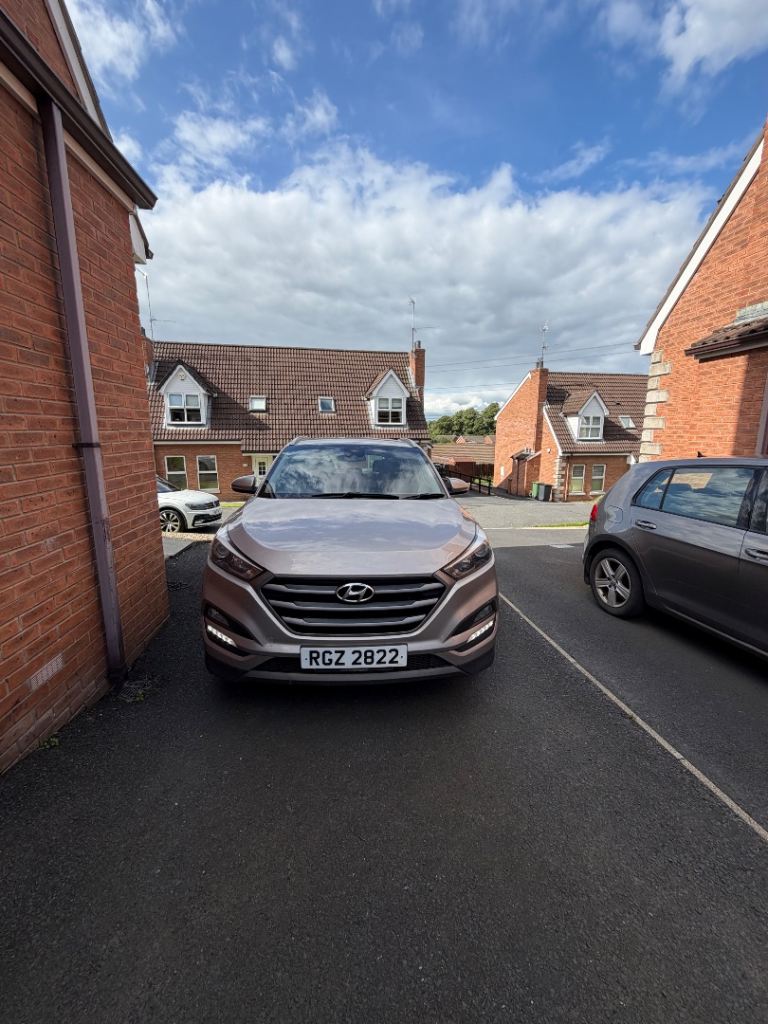 Hyundai, TUCSON, Estate, 2015, Manual, 1685 (cc), 5 doors