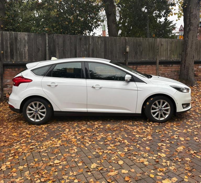 Ford, FOCUS, Hatchback, 2015, Manual, 998 (cc), 5 doors